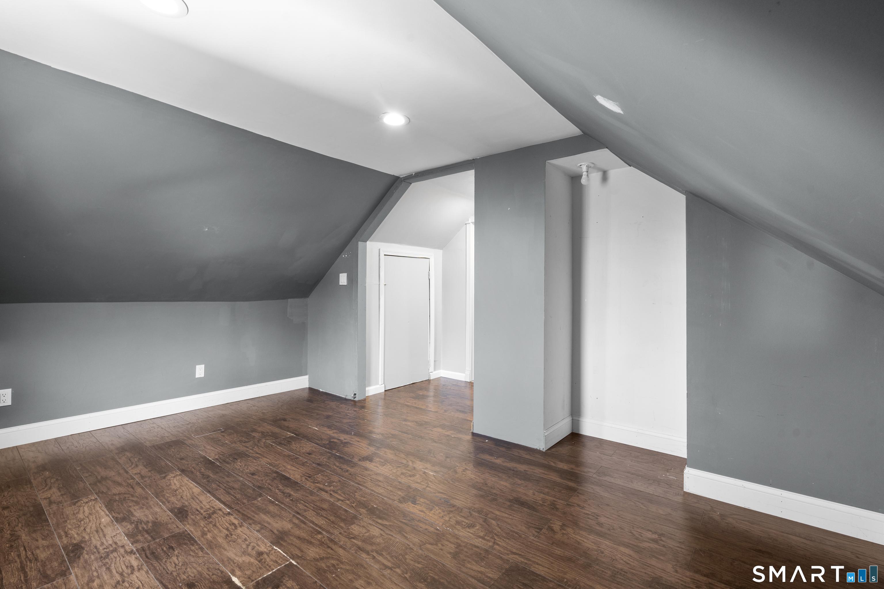 80 Overlook Avenue Waterbury, CT 06708 - Photo 22 of 40