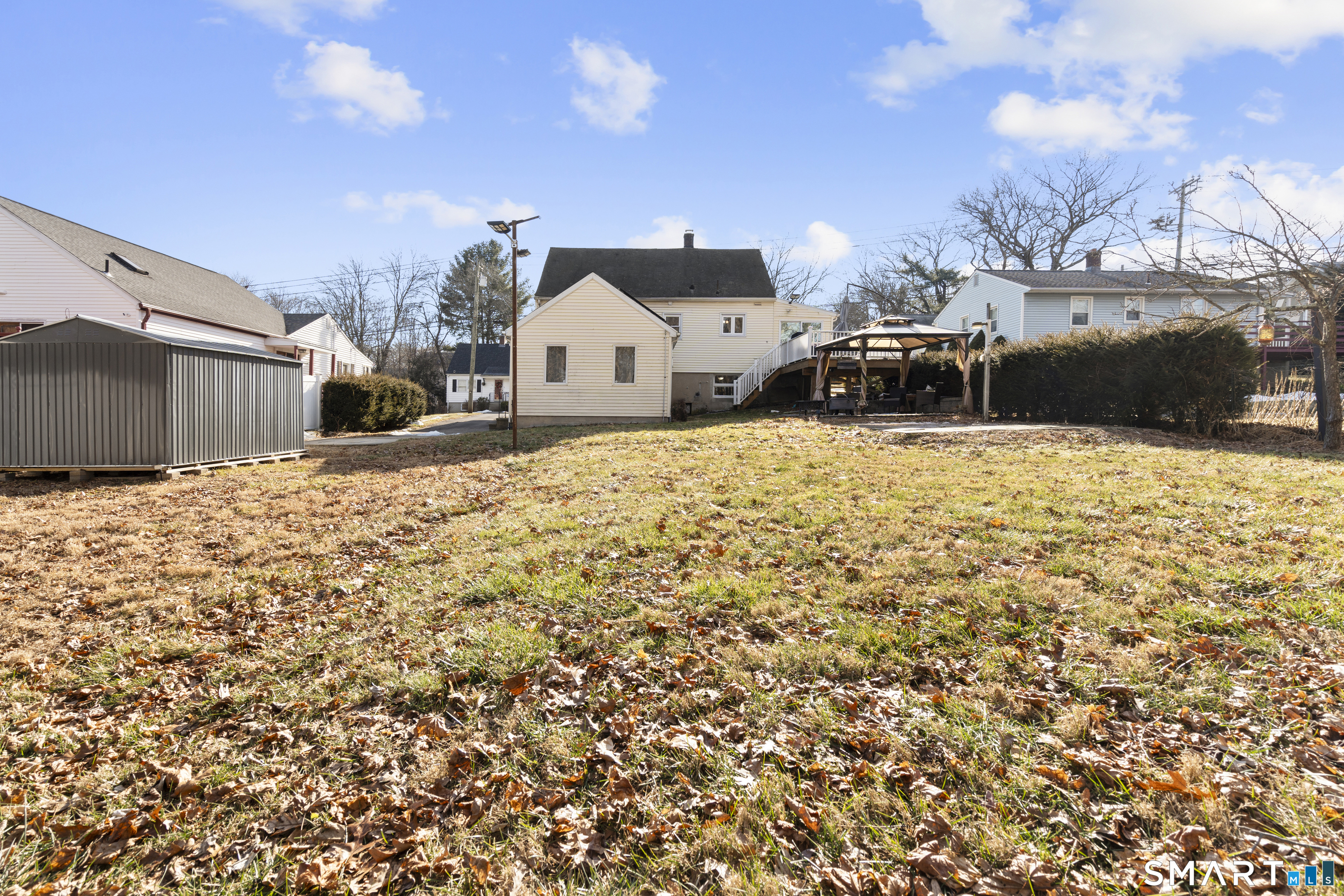 80 Overlook Avenue Waterbury, CT 06708 - Photo 4 of 40