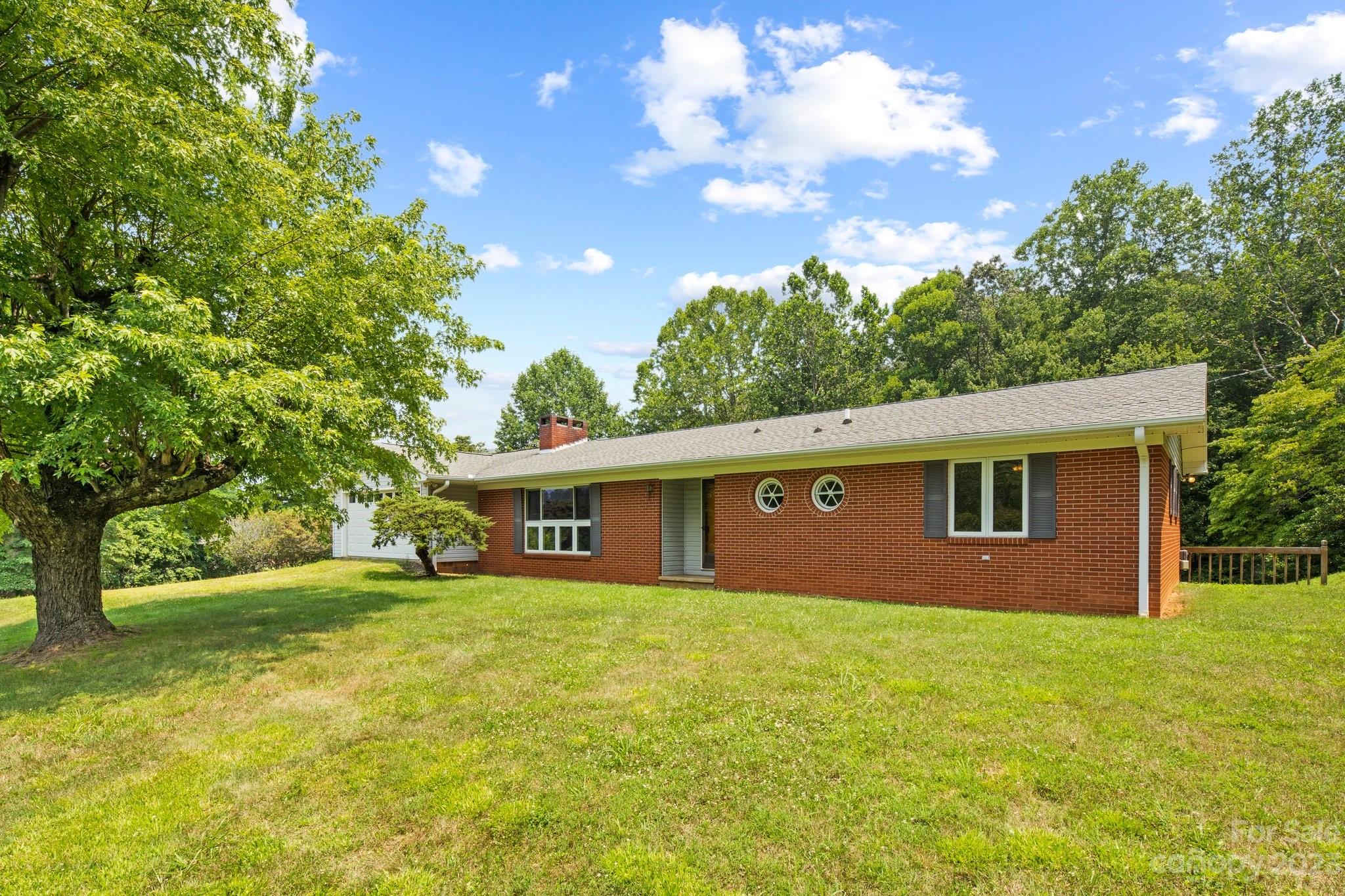 260 Davidson Road Swannanoa, NC 28778 - Photo 1 of 29 Gallery Image 1