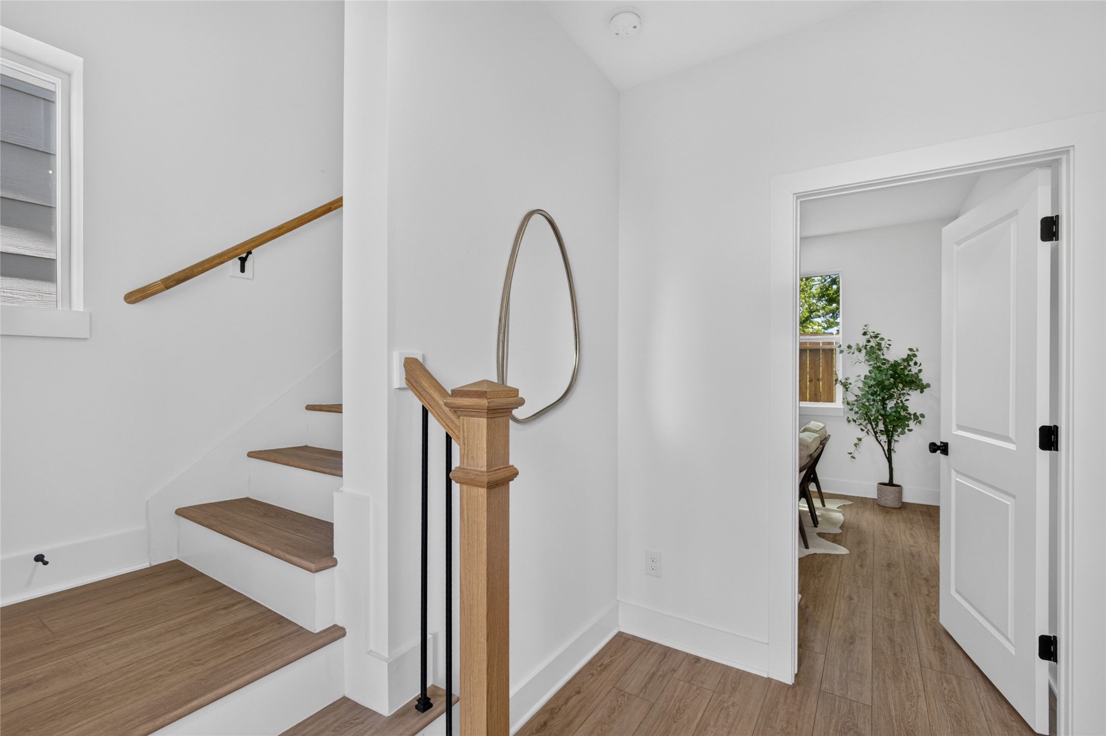 835 Rachel Street, Unit A Houston, TX 77091 - Photo 6 of 24 Gallery Image 6