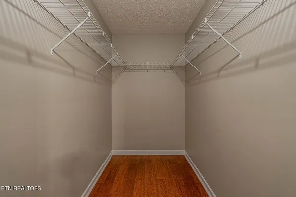 $315,000 | 124 Hickory Nut Drive, Clinton, TN 37716