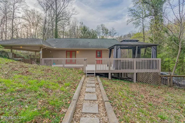 $315,000 | 124 Hickory Nut Drive, Clinton, TN 37716