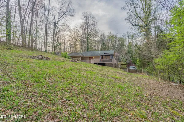 $315,000 | 124 Hickory Nut Drive, Clinton, TN 37716