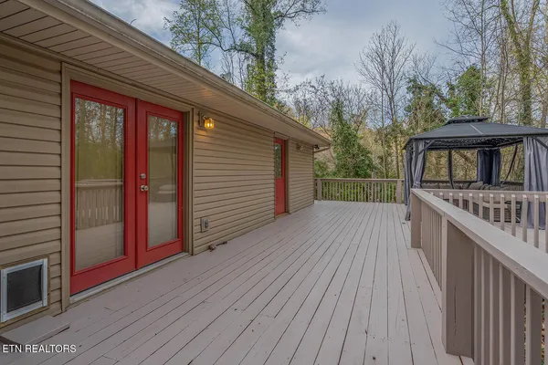 $315,000 | 124 Hickory Nut Drive, Clinton, TN 37716