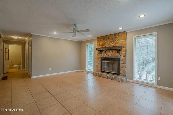 $315,000 | 124 Hickory Nut Drive, Clinton, TN 37716