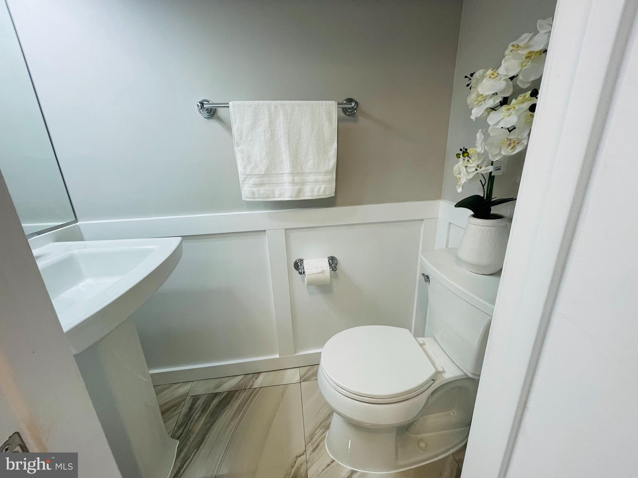 6378 English Ivy Way Springfield, VA 22152 - Photo 13 of 49 Half Bath (Main Level)