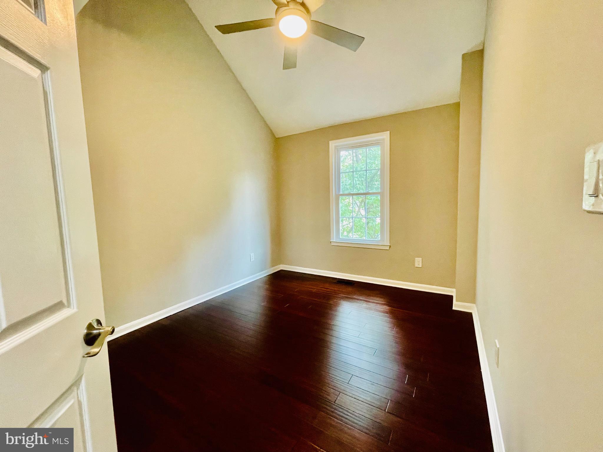 6378 English Ivy Way Springfield, VA 22152 - Photo 18 of 49 Bedroom 2