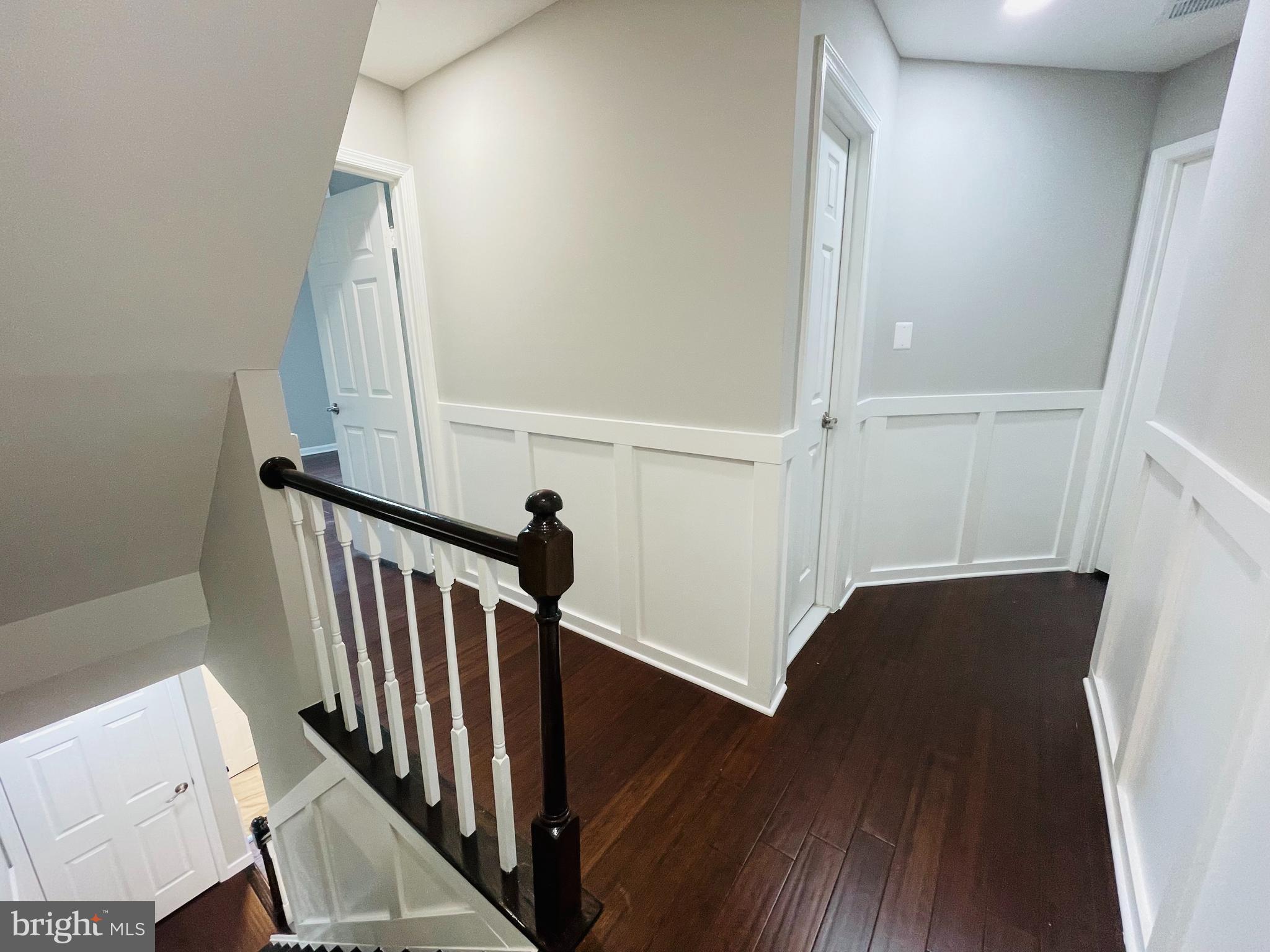 6378 English Ivy Way Springfield, VA 22152 - Photo 21 of 49 Hallway (2nd Floor)