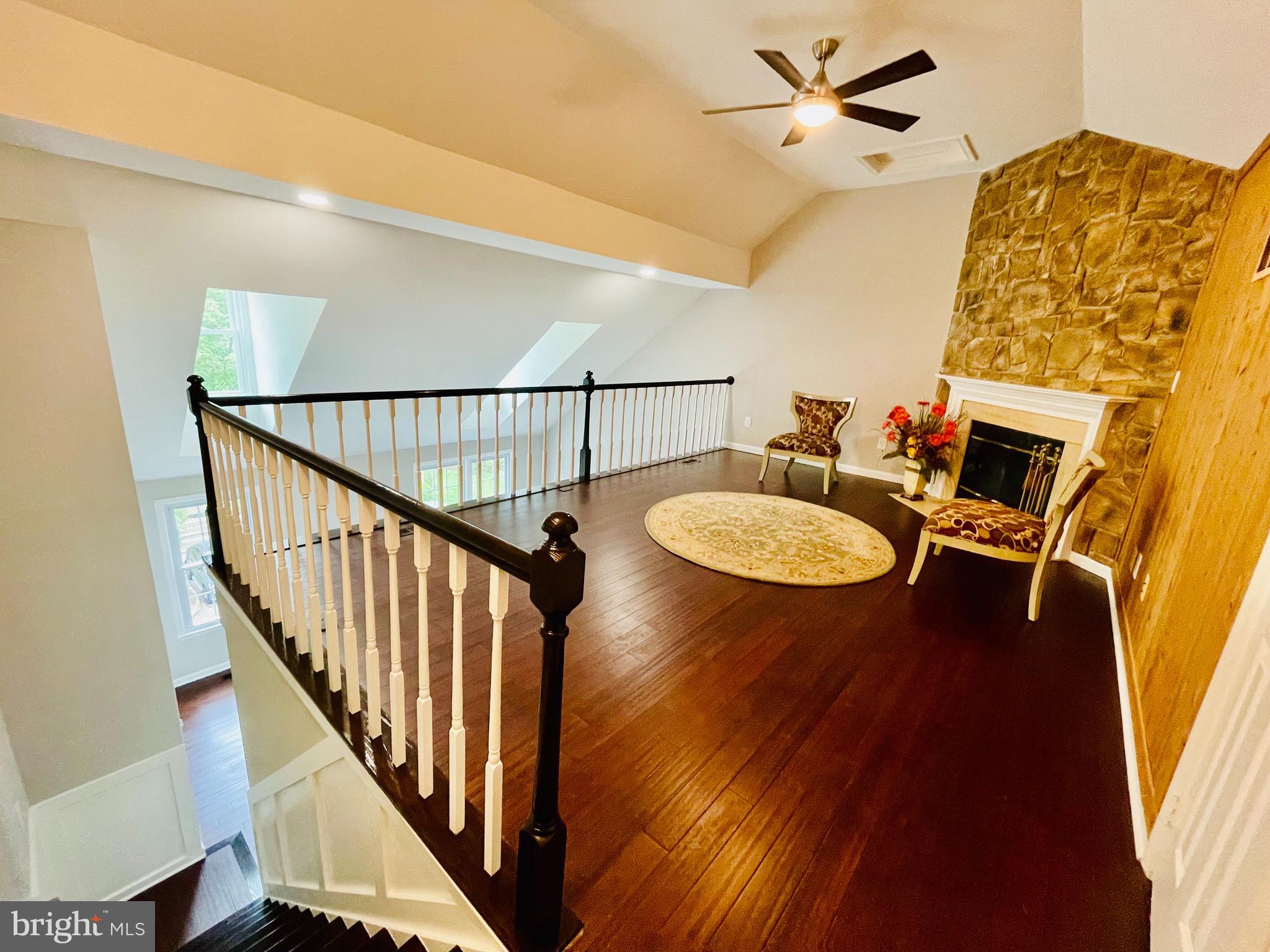 6378 English Ivy Way Springfield, VA 22152 - Photo 25 of 49 Loft (4th Floor)
