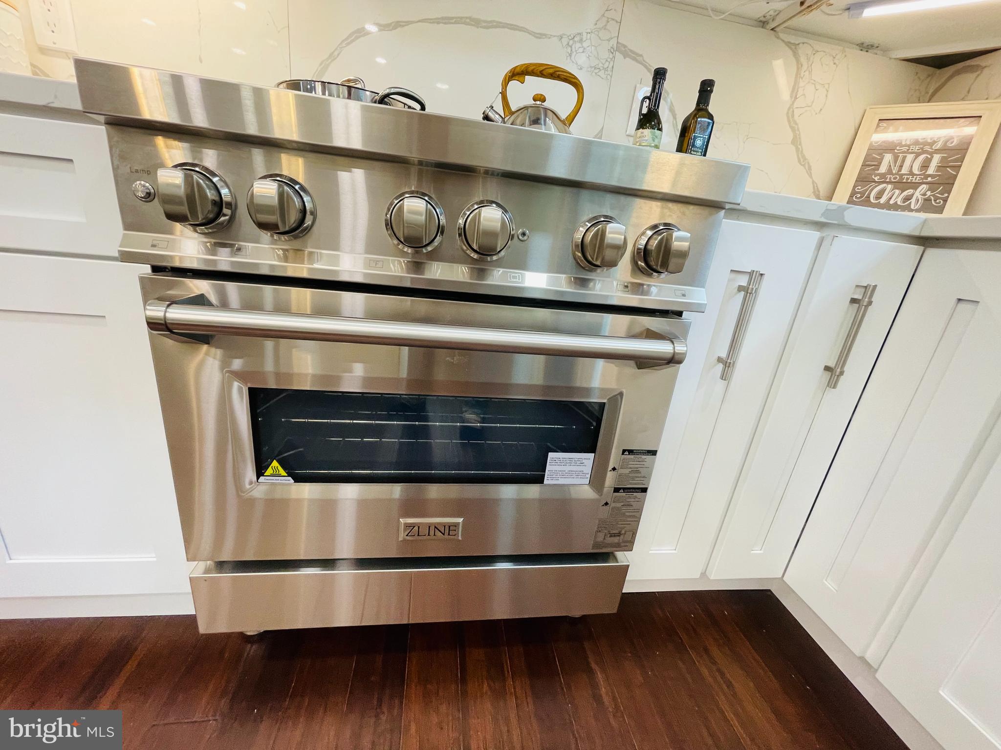 6378 English Ivy Way Springfield, VA 22152 - Photo 10 of 49 Dual Fuel Zline Range