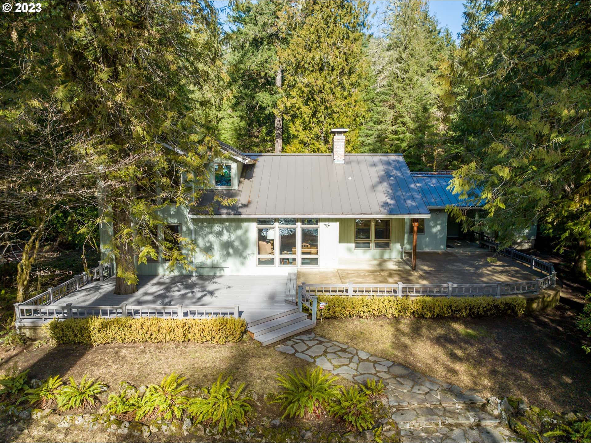 56968 North Bank Road Blue River, OR 97413 - Photo 5 of 32 Gallery Image 5