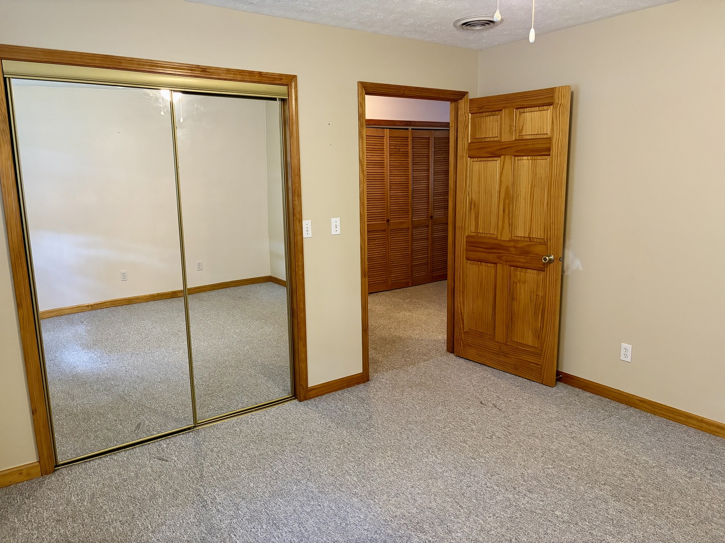 221 North George Street Clinton, IL 61727 - Photo 22 of 32