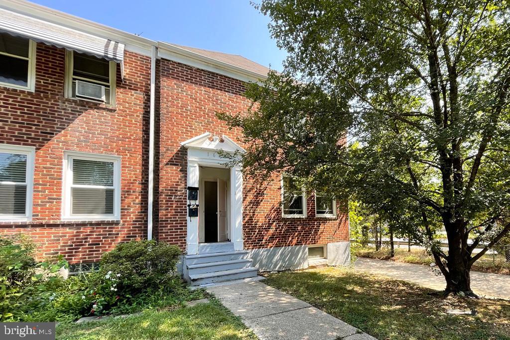 1666 Northgate Road Baltimore, MD 21218 - Photo 1 of 8 Gallery Image 1