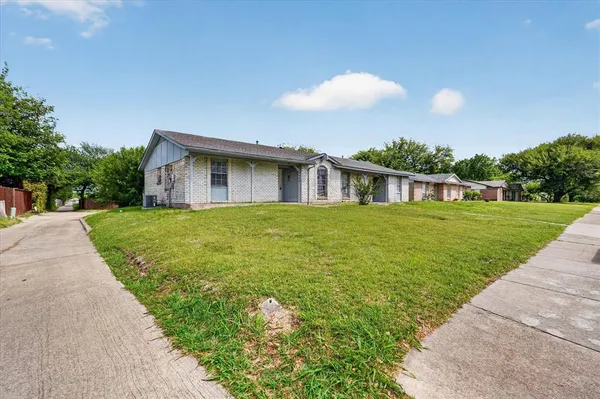 $1,395 | 1406 Yukon Drive, Garland, TX 75040