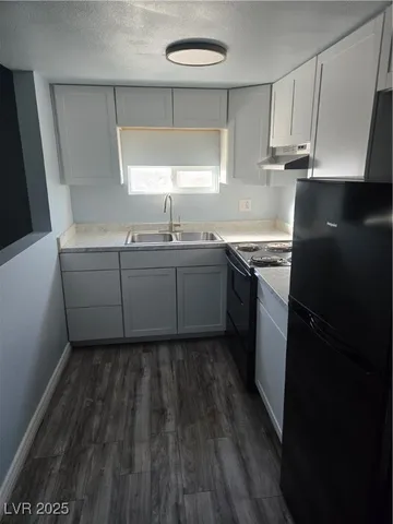 $900 | 510 Mckellar Circle, Unit 1, Las Vegas, NV 89119