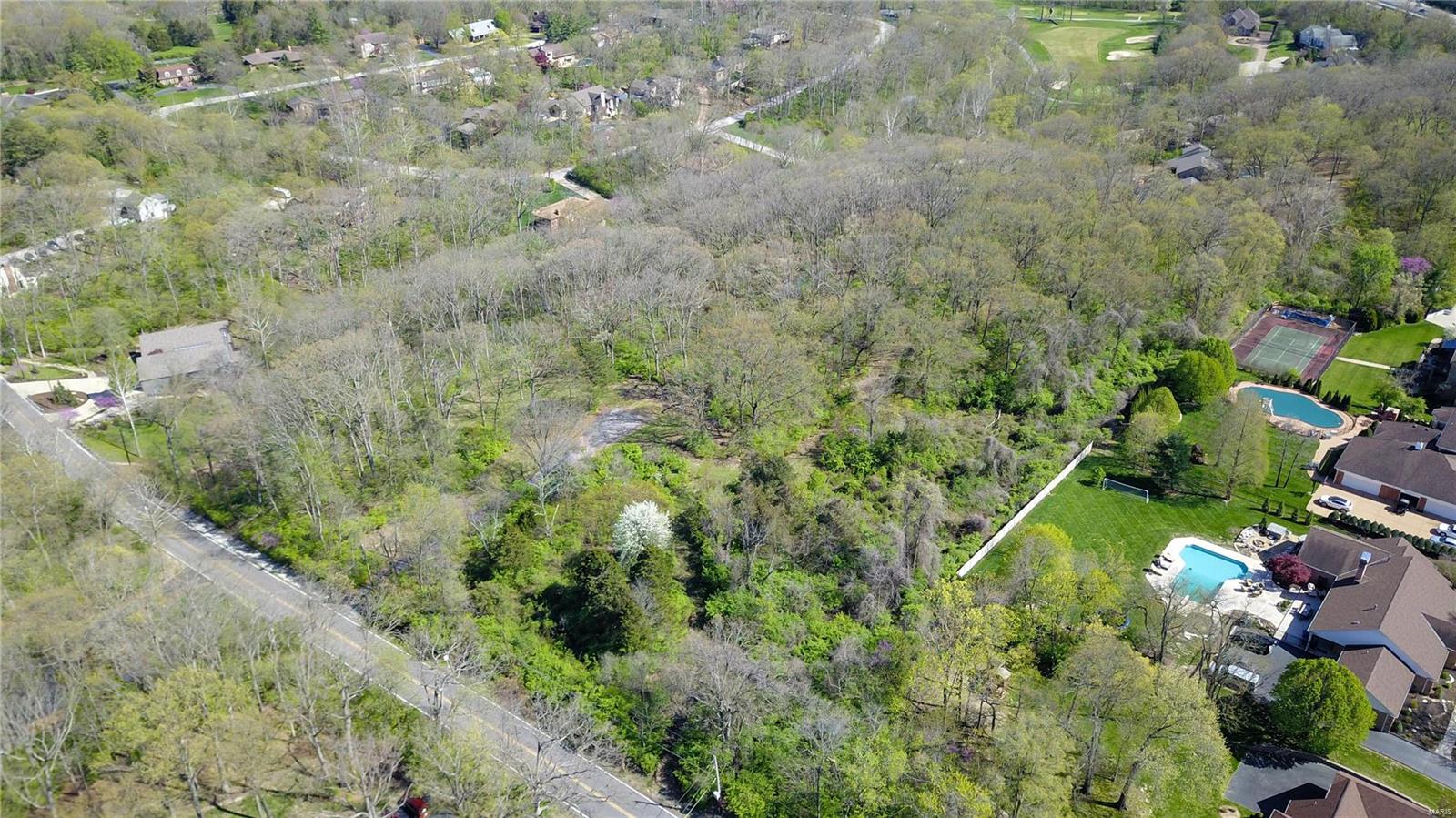 12490 Robyn Road Sunset Hills, MO 63127 - Photo 1 of 18 Gallery Image 1
