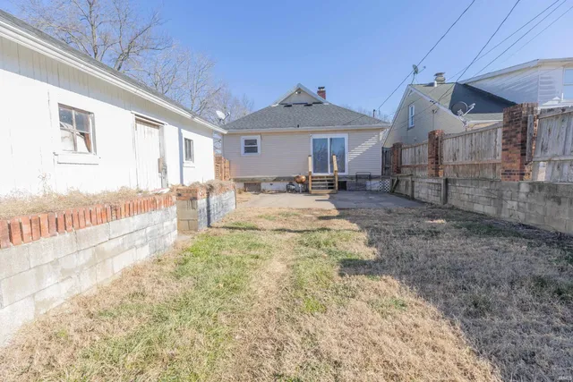 $136,970 | 1611 Hollywood Avenue, Evansville, IN 47712