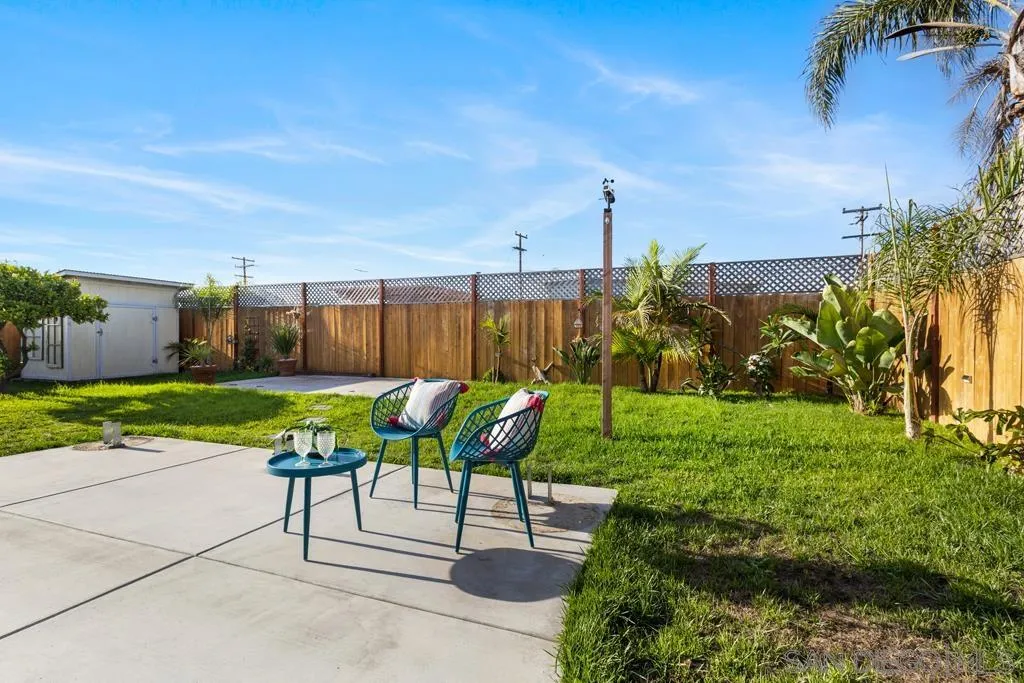 856 Oneonta Avenue Imperial Beach, CA 91932 - Photo 3 of 34 a view of a bench in a garden