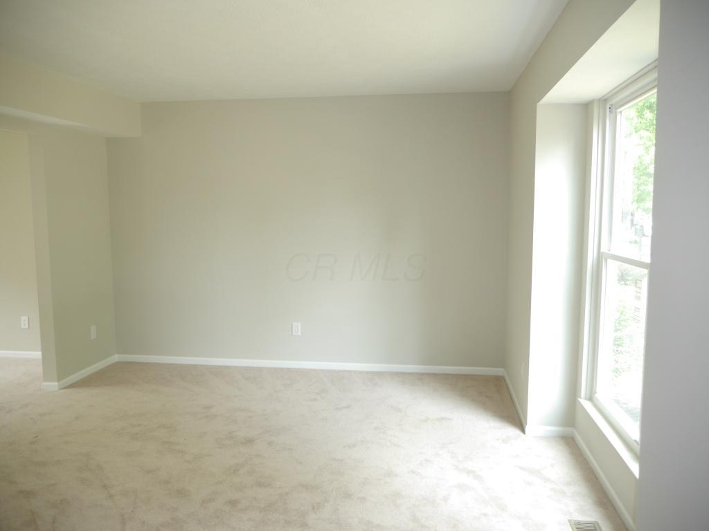3387 Reed Point Drive Hilliard, OH 43026 - Photo 3 of 41 Gallery Image 3