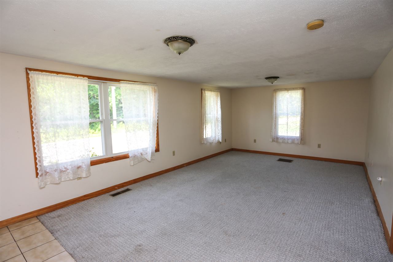 33 New Boston Road Bedford, NH 03110 - Photo 11 of 31