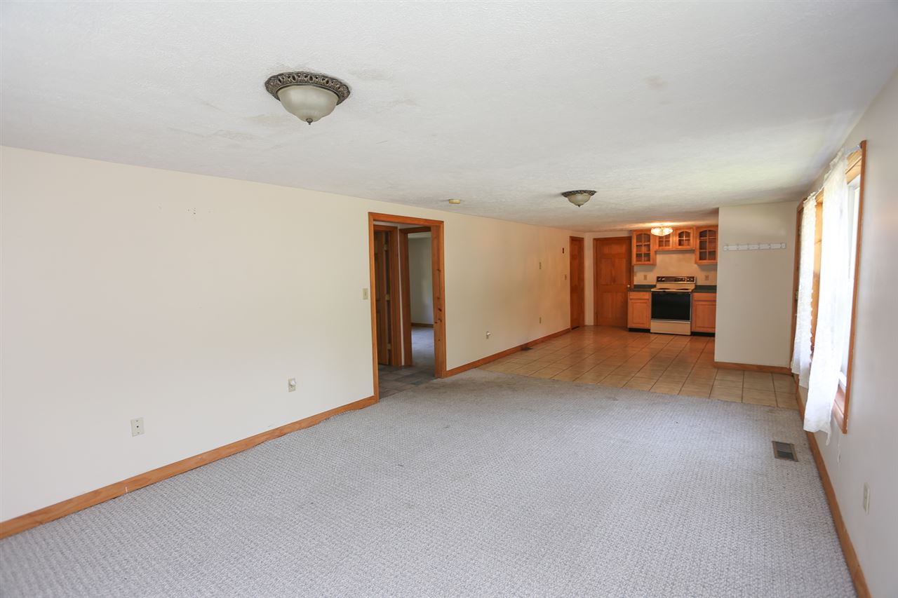 33 New Boston Road Bedford, NH 03110 - Photo 12 of 31