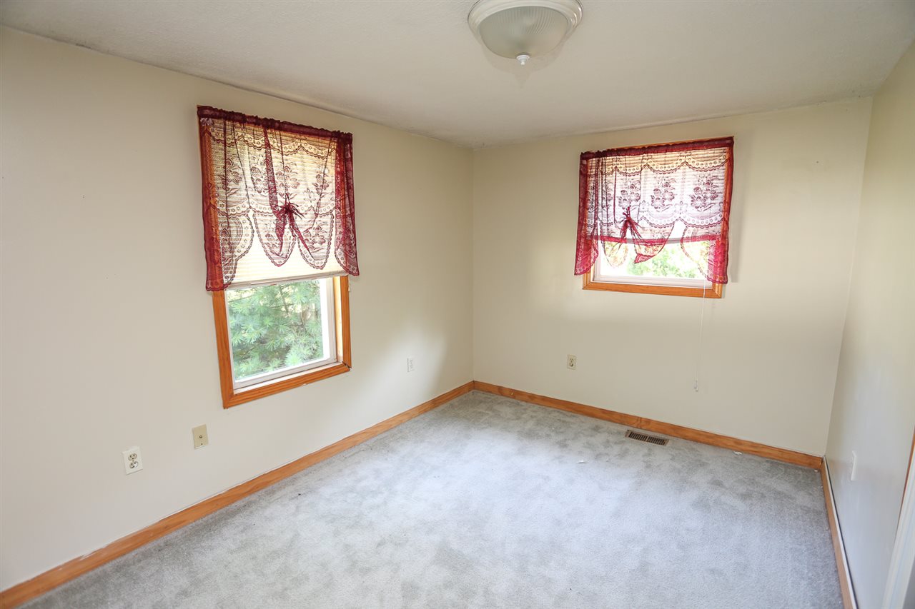33 New Boston Road Bedford, NH 03110 - Photo 21 of 31