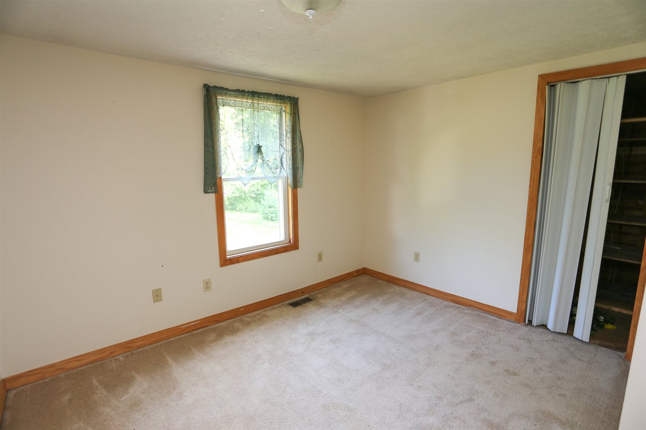 33 New Boston Road Bedford, NH 03110 - Photo 25 of 31