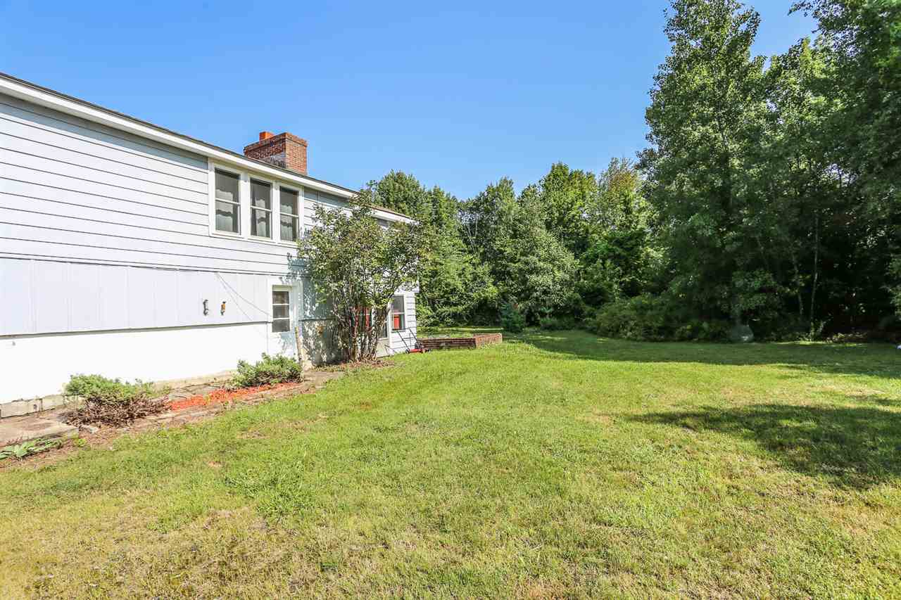33 New Boston Road Bedford, NH 03110 - Photo 6 of 31