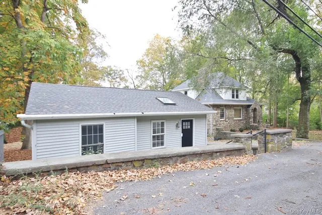 $2,300 | 235 Haviland Drive, Patterson, NY 12563