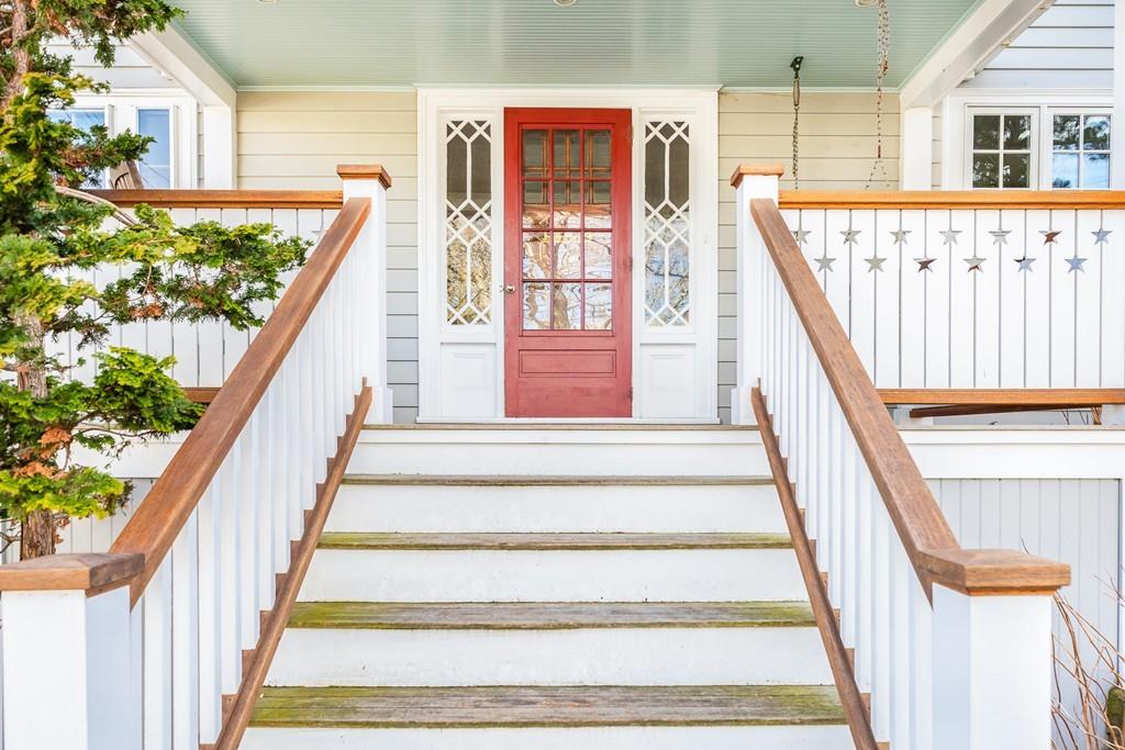25 Bubier Road Marblehead, MA 01945 - Photo 3 of 29 Gallery Image 3