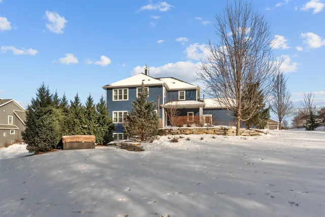$699,900 | N6802 Rivermor Drive, Sheboygan, WI 53083