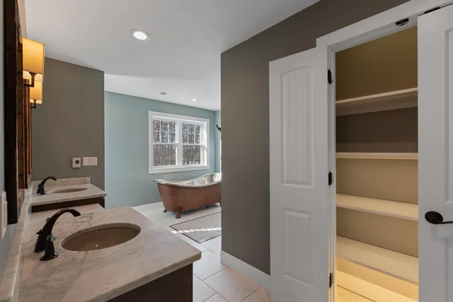 $699,900 | N6802 Rivermor Drive, Sheboygan, WI 53083