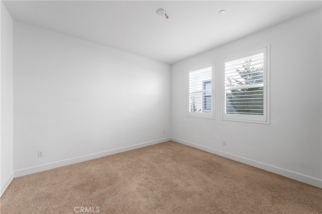 105 Shear Irvine, CA 92618 - Photo 19 of 35 an empty room with a window