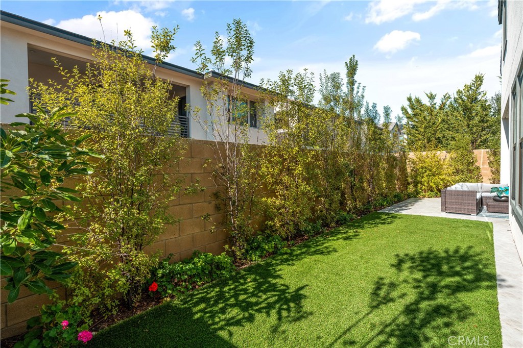 105 Shear Irvine, CA 92618 - Photo 35 of 35 a view of a back yard of the house