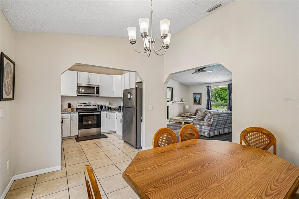 18 Spring Radiel Ocala, FL 34472 - Photo 7 of 24
