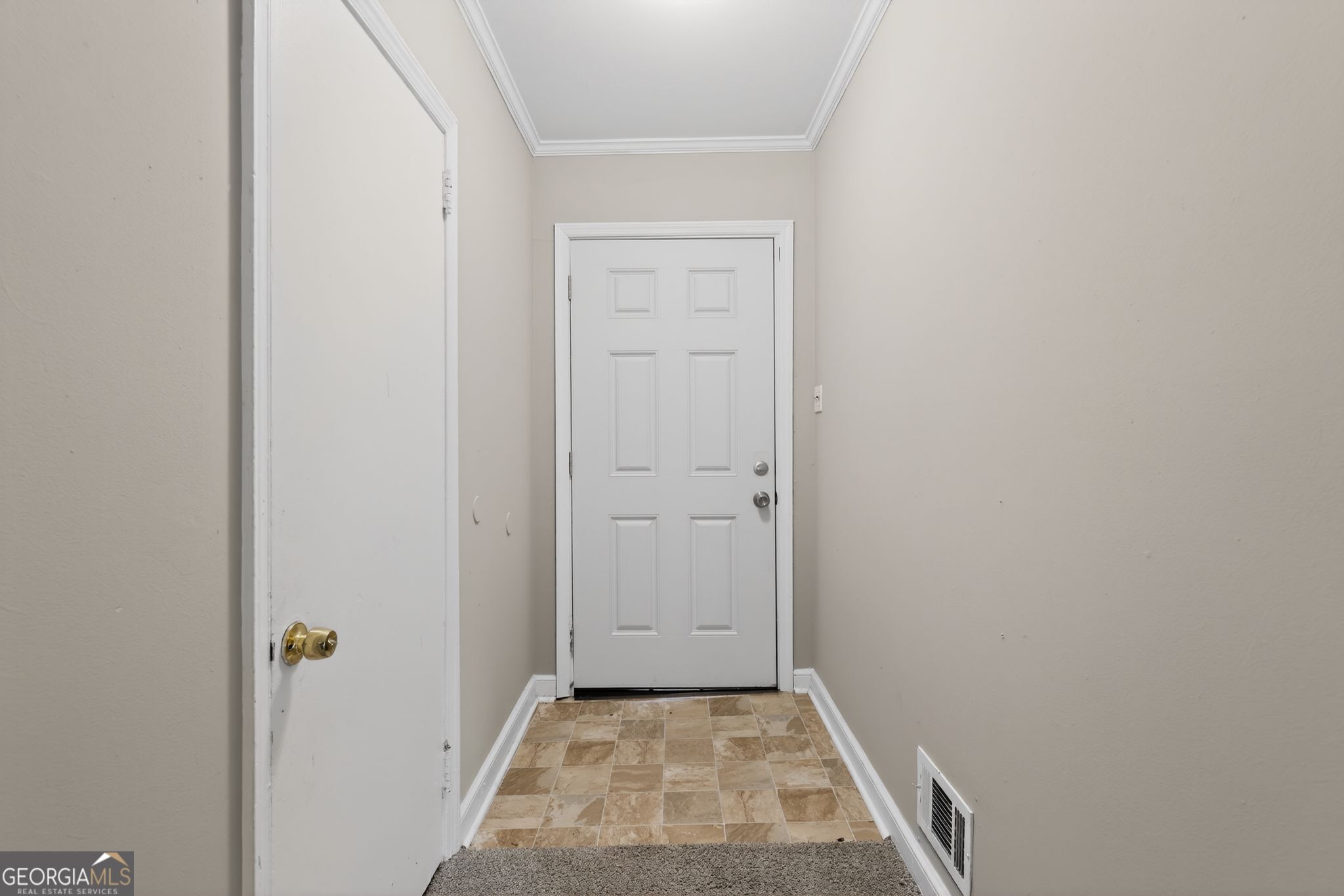 2835 Fairmount Street Augusta, GA 30906 - Photo 3 of 30 a view of a hallway