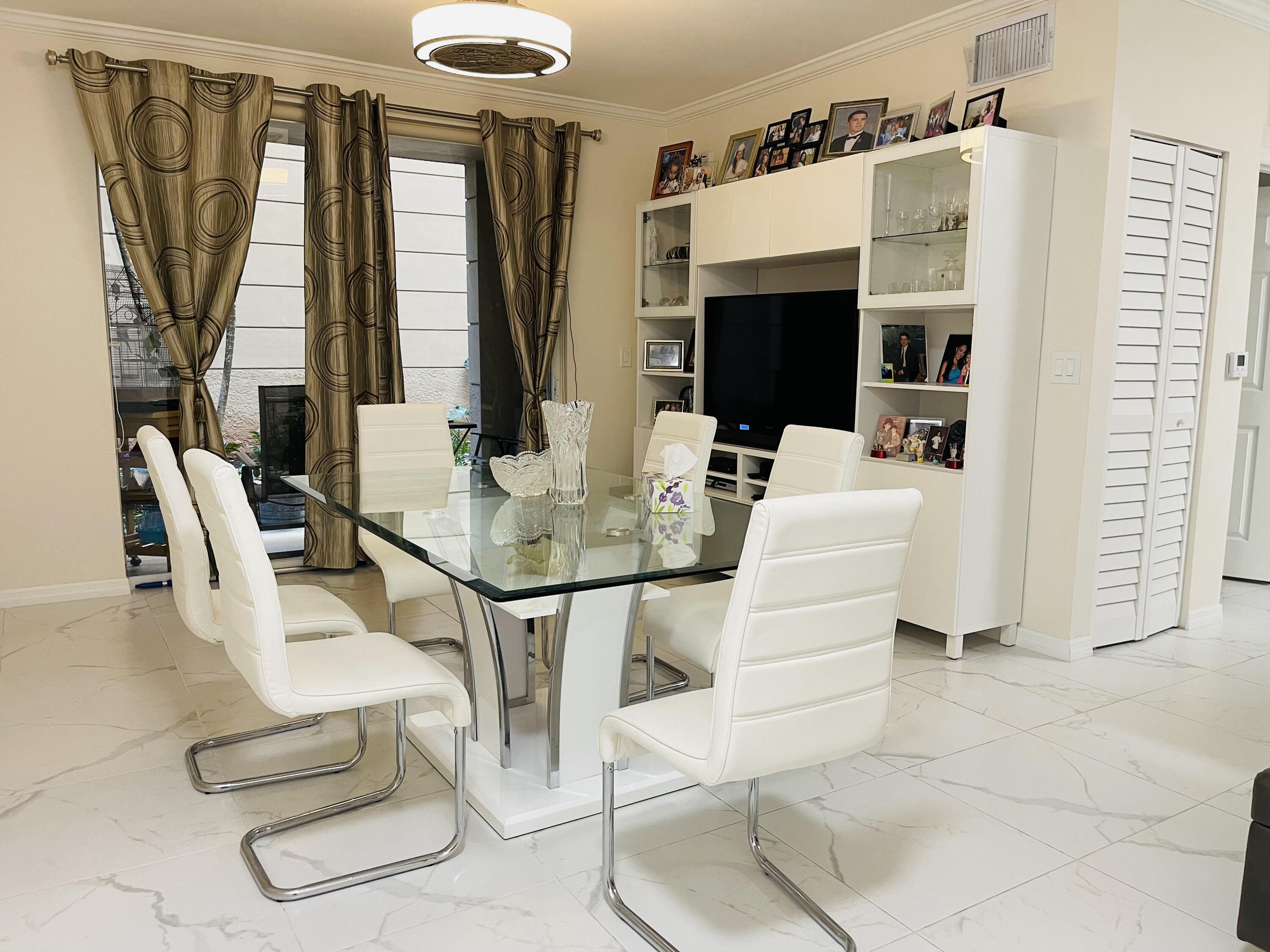 17145 North Bay Road, Unit 4103 Sunny Isles Beach, FL 33160 - Photo 1 of 34 living