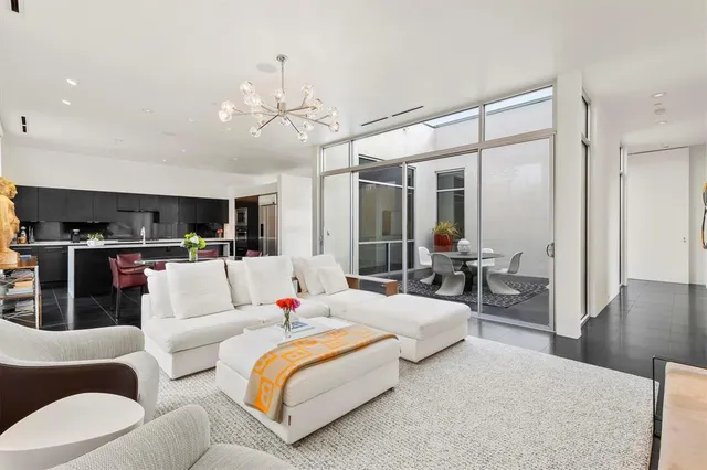 $1,750,000 | 3740 Holland Avenue, Unit 3C, Dallas, TX 75219