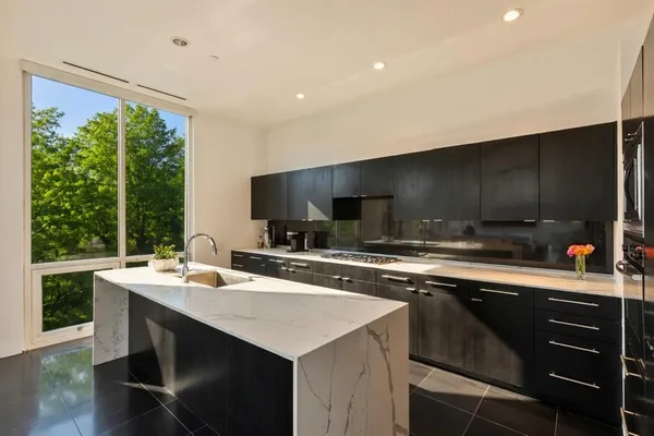 $1,495,000 | 3740 Holland Avenue, Unit 3C, Dallas, TX 75219