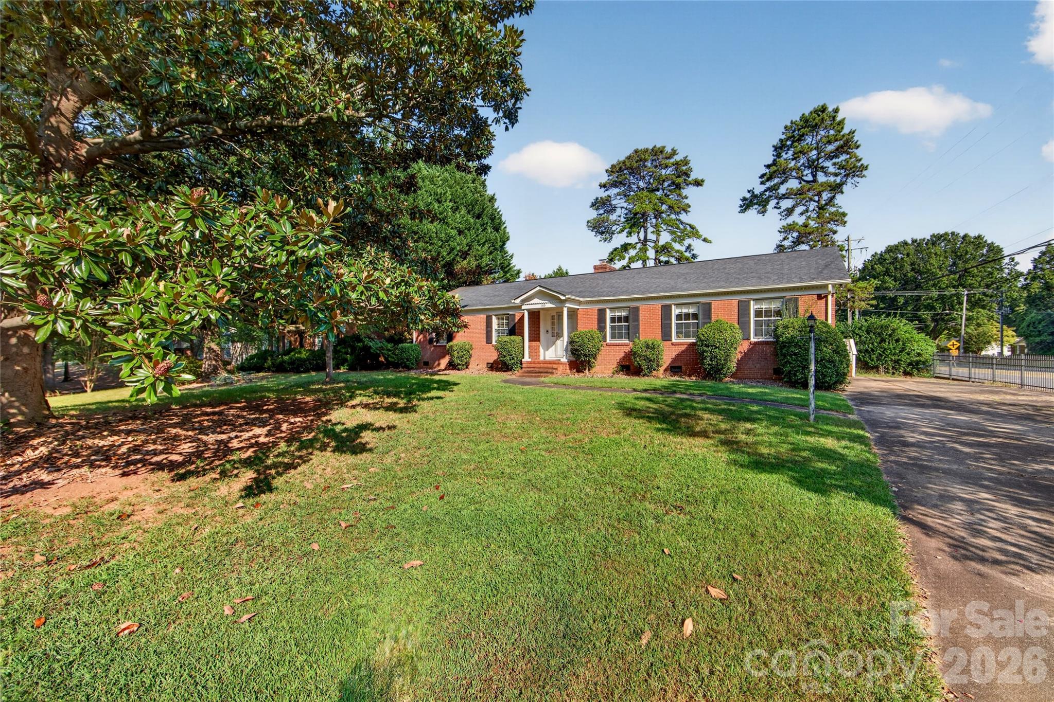 1100 Turnbridge Road Charlotte, NC 28226 - Photo 3 of 40 Gallery Image 3