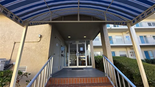 $2,400 | 1650 1st Avenue West, Unit 507B, Bradenton, FL 34205