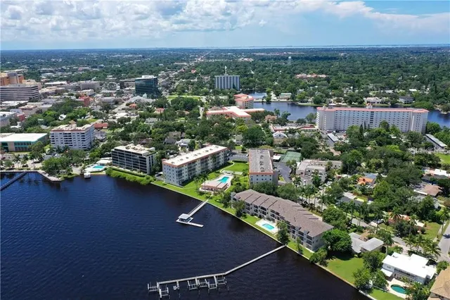 $2,400 | 1650 1st Avenue West, Unit 507B, Bradenton, FL 34205