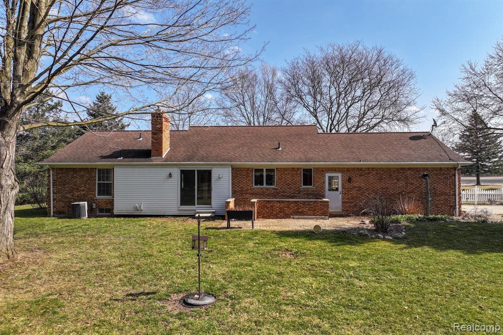 2124 Hadley Road Lapeer, MI 48446 - Photo 41 of 49