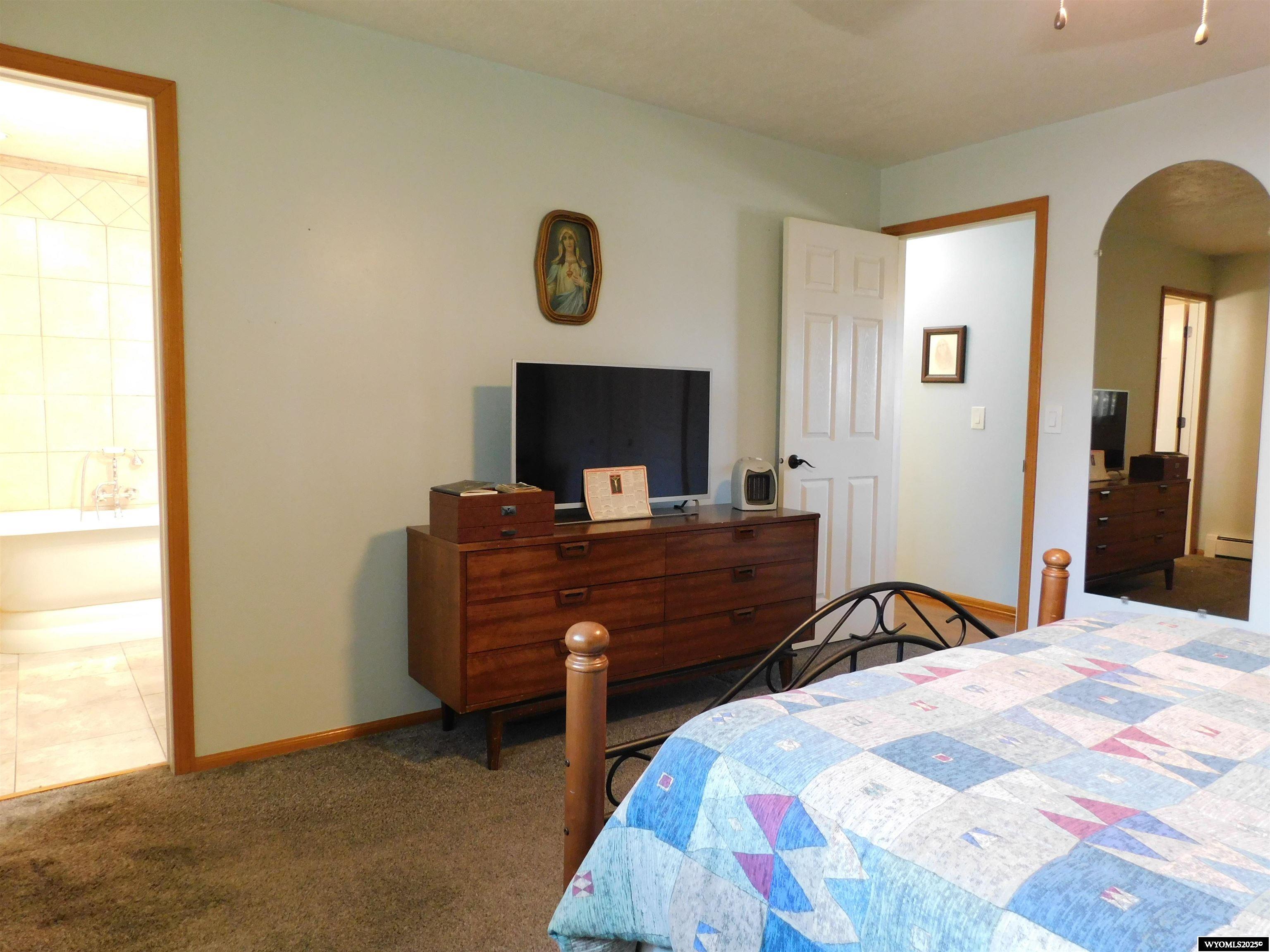 820 Stephens Street Green River, WY 82935 - Photo 15 of 50