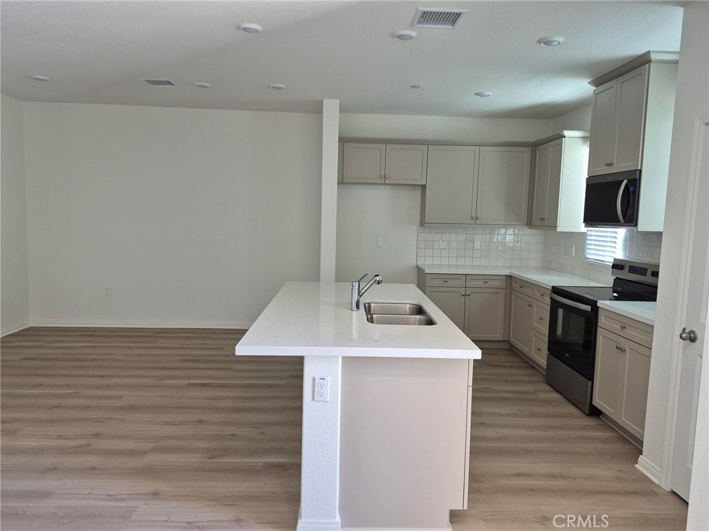 4243 East Rincon Street Ontario, CA 91761 - Photo 3 of 12