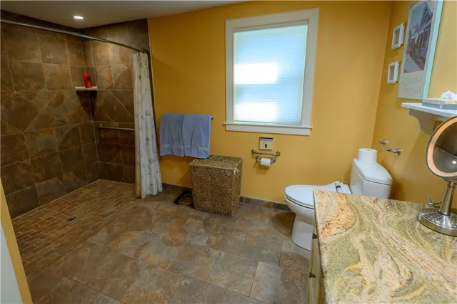 $1,600,000 | 46 South River Drive, Narragansett, RI 02882