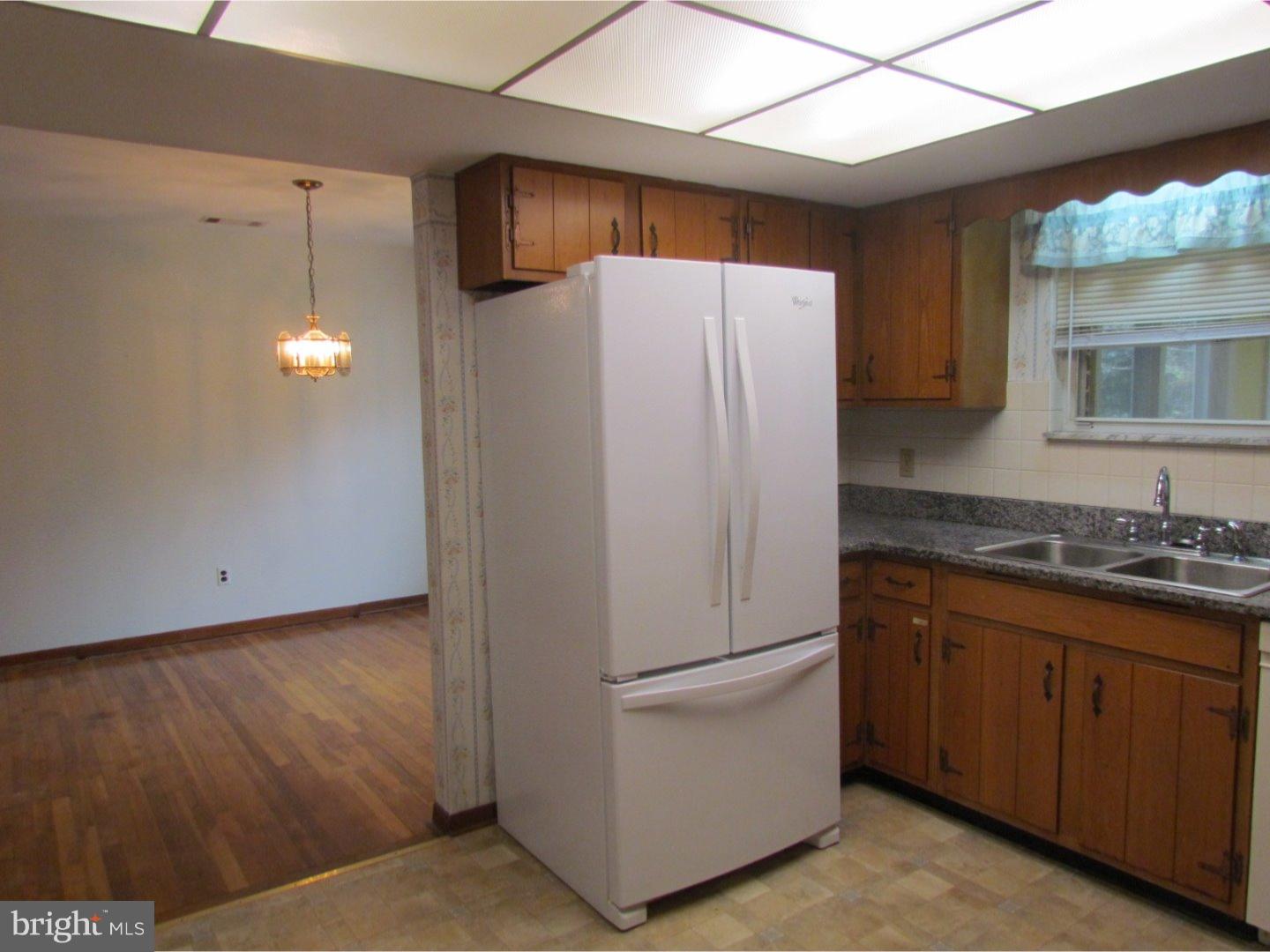 154 Cider Mill Road Flemington, NJ 08822 - Photo 7 of 15 Kitchen