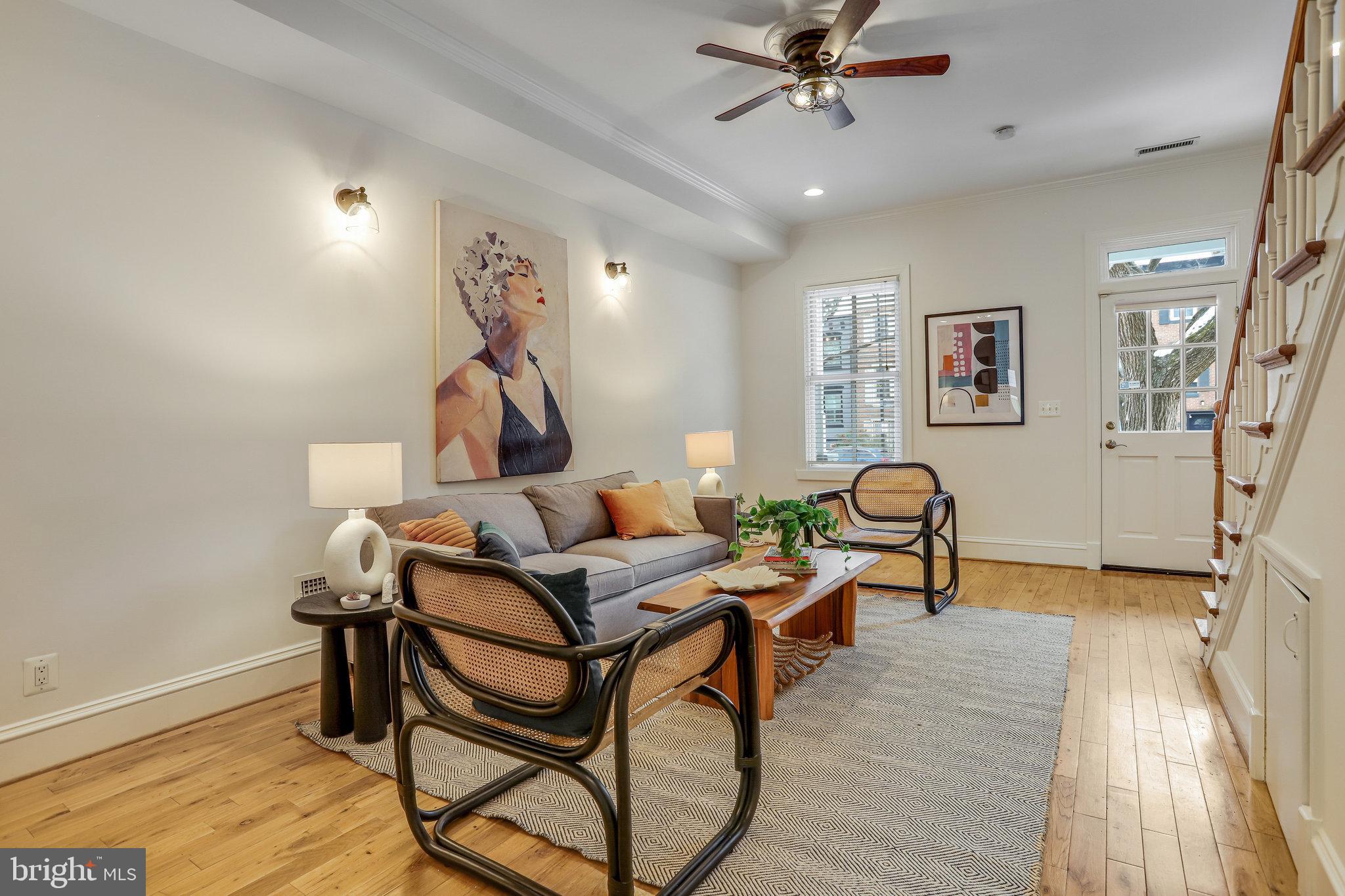 Plenty of space throughout + GREAT party flow