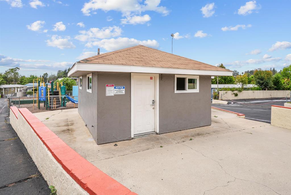 1455 Alturas Road, Unit 41 Fallbrook, CA 92028 - Photo 49 of 52