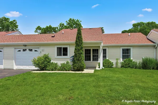 $269,900 | 7227 Wheaton Lane, Unit 355, Fox Lake, IL 60020